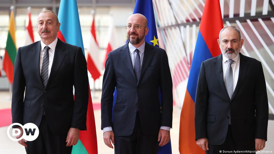 Azerbaijan rejects Armenia talks over mistrust of EU, France – DW – 10/04/2023