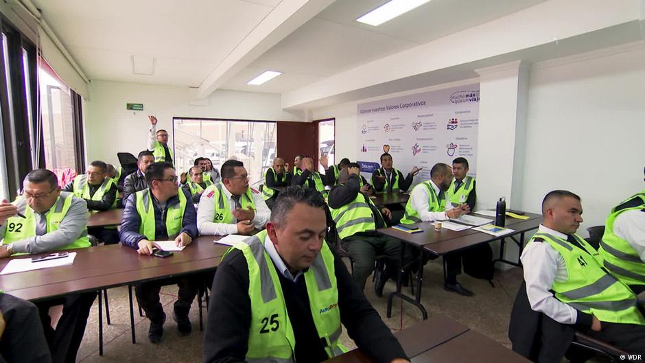 Undoing machismo in Colombia – DW – 11/13/2023