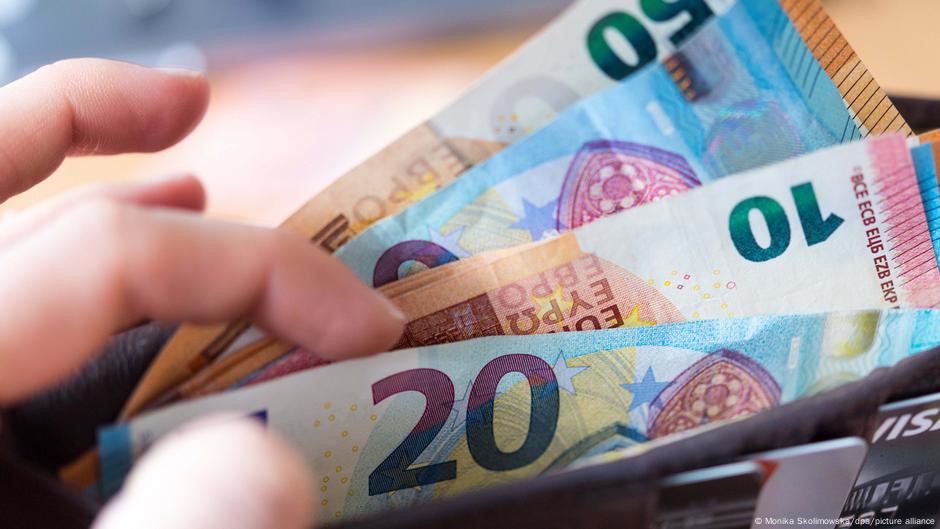 وزير المالية الألماني يطالب بتعديل نظام الإعانة الاجتماعية
