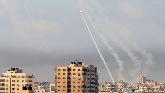 Palästina Israel Konflikt l Raketen aus Gaza-Stadt auf Israel