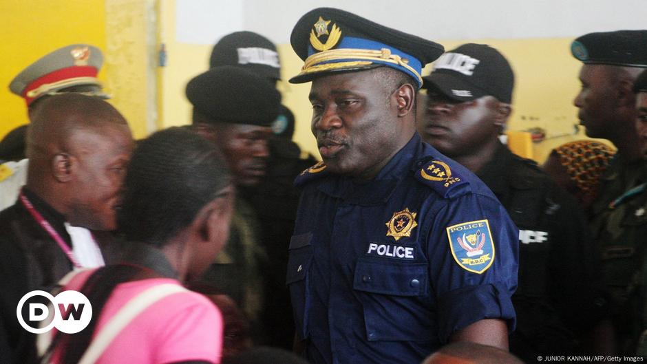 Ex-DRC police chief in war of words with Tshisekedi – DW – 10/11/2023