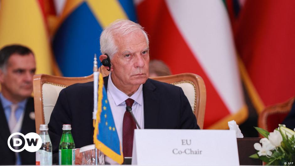 Borrell prosi Chiny o wyjaśnienie, że „nie są sojusznikiem Rosji” – DW – 13.10.2023