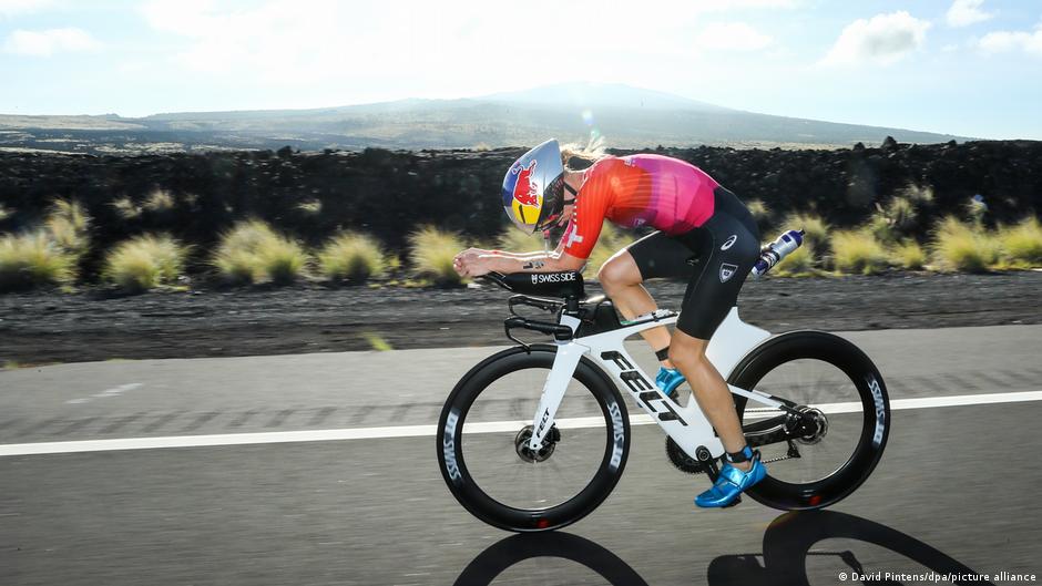 Hawaii's Ironman goes Ironwoman – DW – 10/13/2023 - Vimarsana News