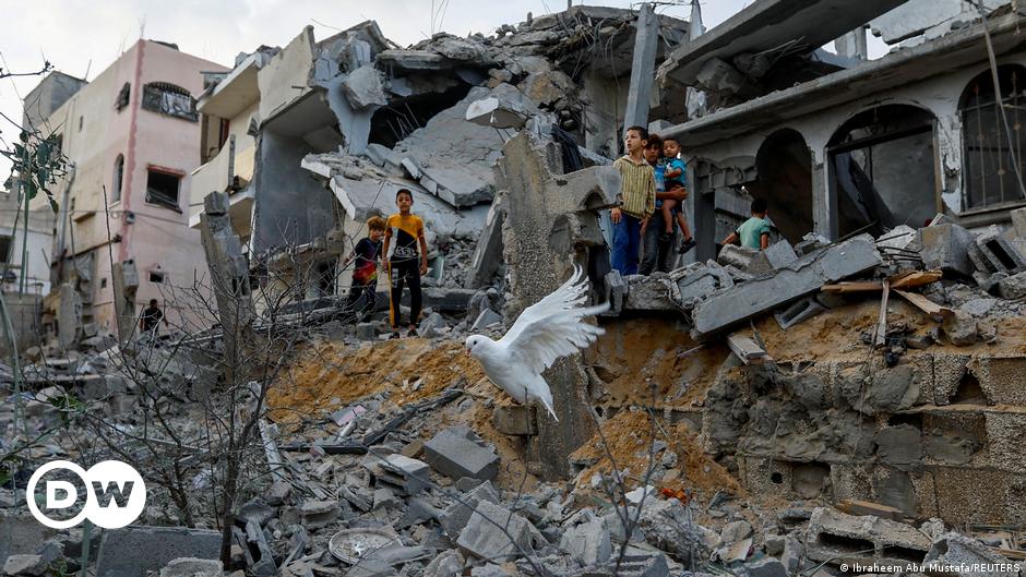 Израильская армия: задерживает около 200 заложников в Газе — DW — 16.10.2023
