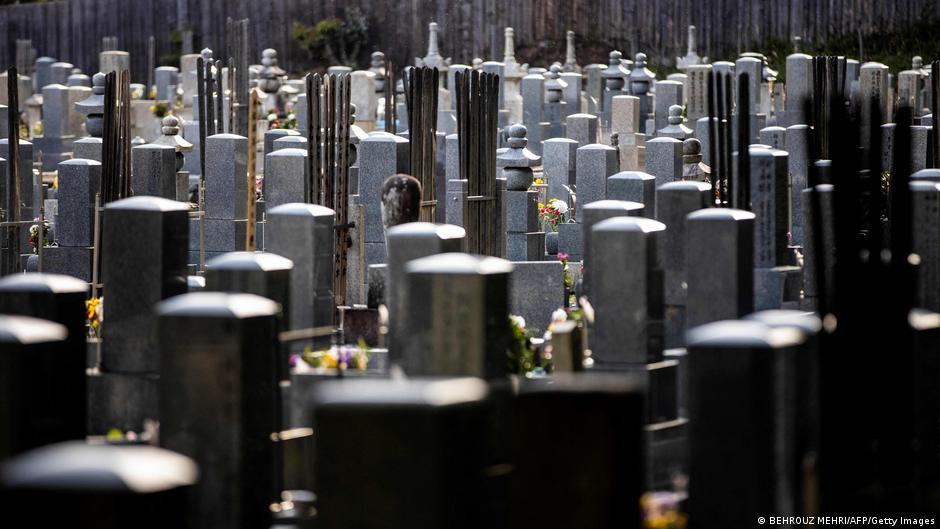 Japan takes funerals into the metaverse for convenience – DW – 10/13/2023 - Vimarsana News