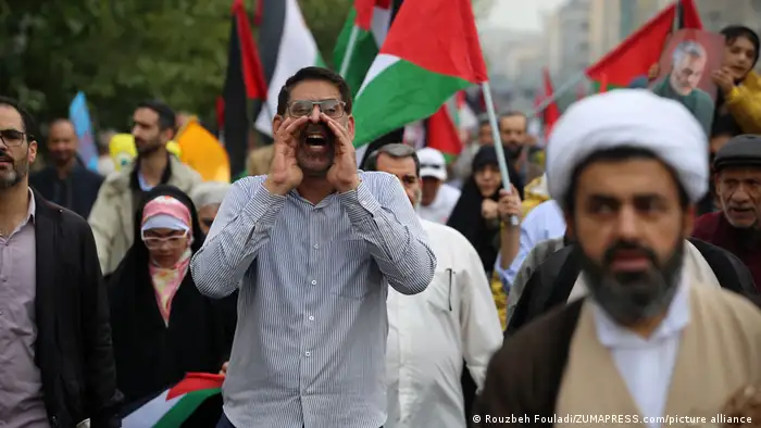 伊朗首都德黑兰举行亲巴勒斯坦示威