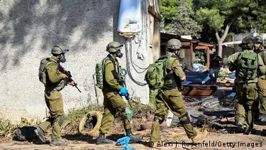 Kokraklar tomonidan toxtatilgan porno tomosha qiling