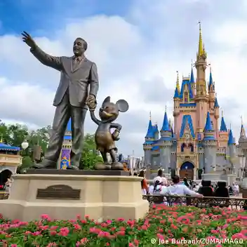 Disney celebra su 100º aniversario en el mundo entero: todo lo que tiene  preparado para su centenario