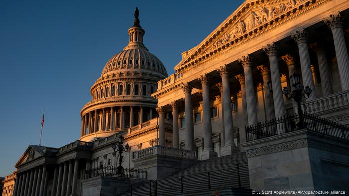 Senado dos EUA autoriza US$ 60 bilhões em ajuda à Ucrânia