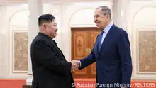 19.10.2023+++ North Korean leader Kim Jong Un shakes hands with Russian Foreign Minister Sergei Lavrov during a meeting in Pyongyang, North Korea, October 19, 2023. Russian Foreign Ministry/Handout via REUTERS ATTENTION EDITORS - THIS IMAGE WAS PROVIDED BY A THIRD PARTY. NO RESALES. NO ARCHIVES. MANDATORY CREDIT. TPX IMAGES OF THE DAY 