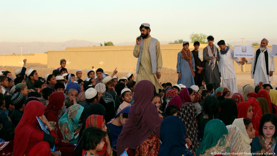 Afghanistan:Taliban increase crackdown on girls' education – DW – 10/30