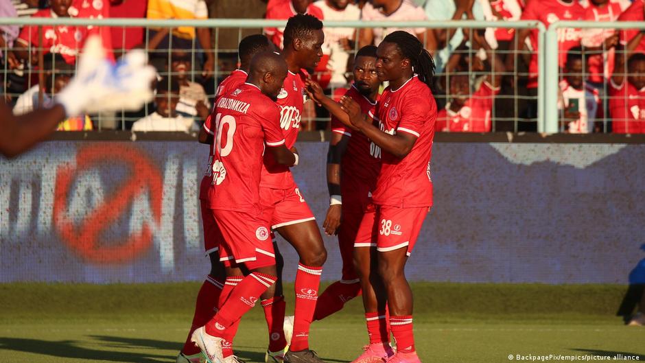 Morice Abraham asaini Simba kwa mkataba wa miaka miwili