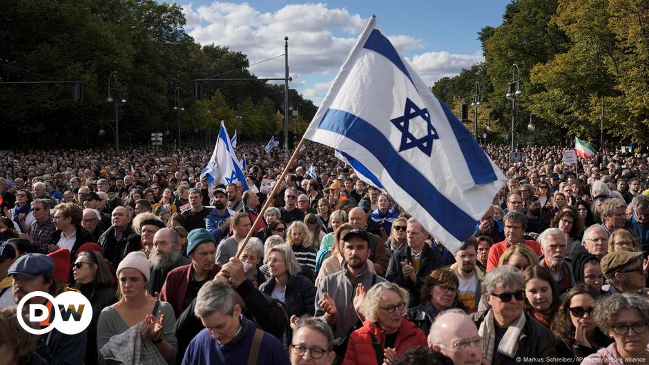 Israel solidarity rally underway in Berlin: DW reports – DW – 10/22/2023