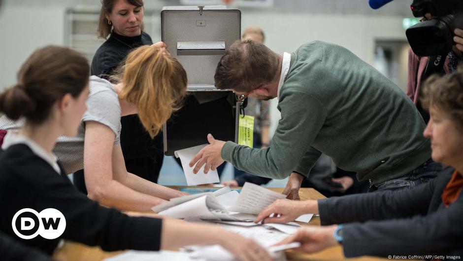 Rechtsruck bei Schweizer Parlamentswahl - Grüne verlieren