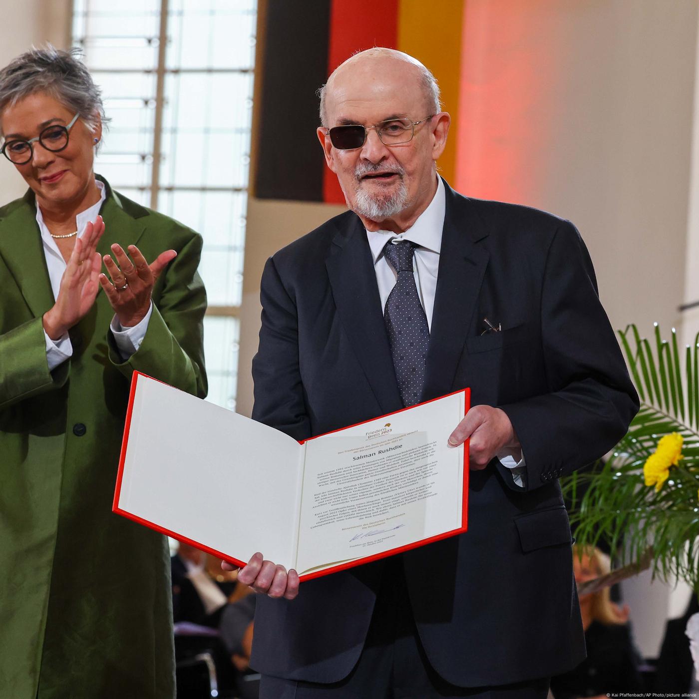 Rushdie wins Peace Prize of German Book Trade