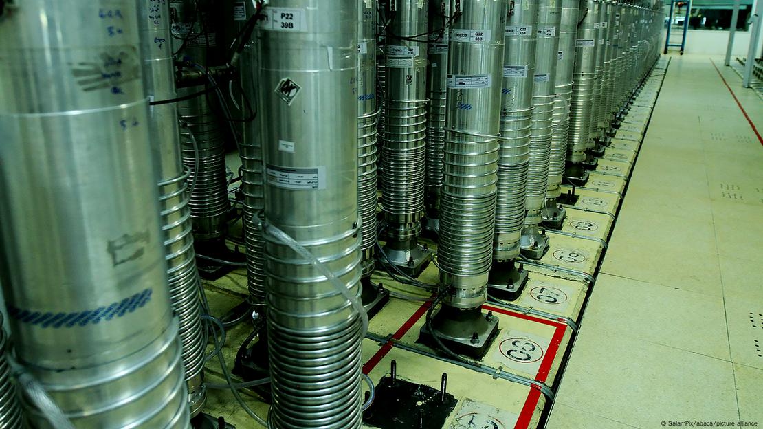 Foto de archivo de centrifugadoras en la planta nuclear de Natanz