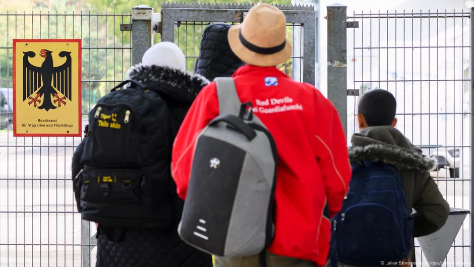 Brojke bi trebalo da padaju: reforme politike azila EU imaju za cilj manji broj dolazaka i brže procedure (prihvatni centar u Braunšvajgu u Nemačkoj, arhivska fotografija)