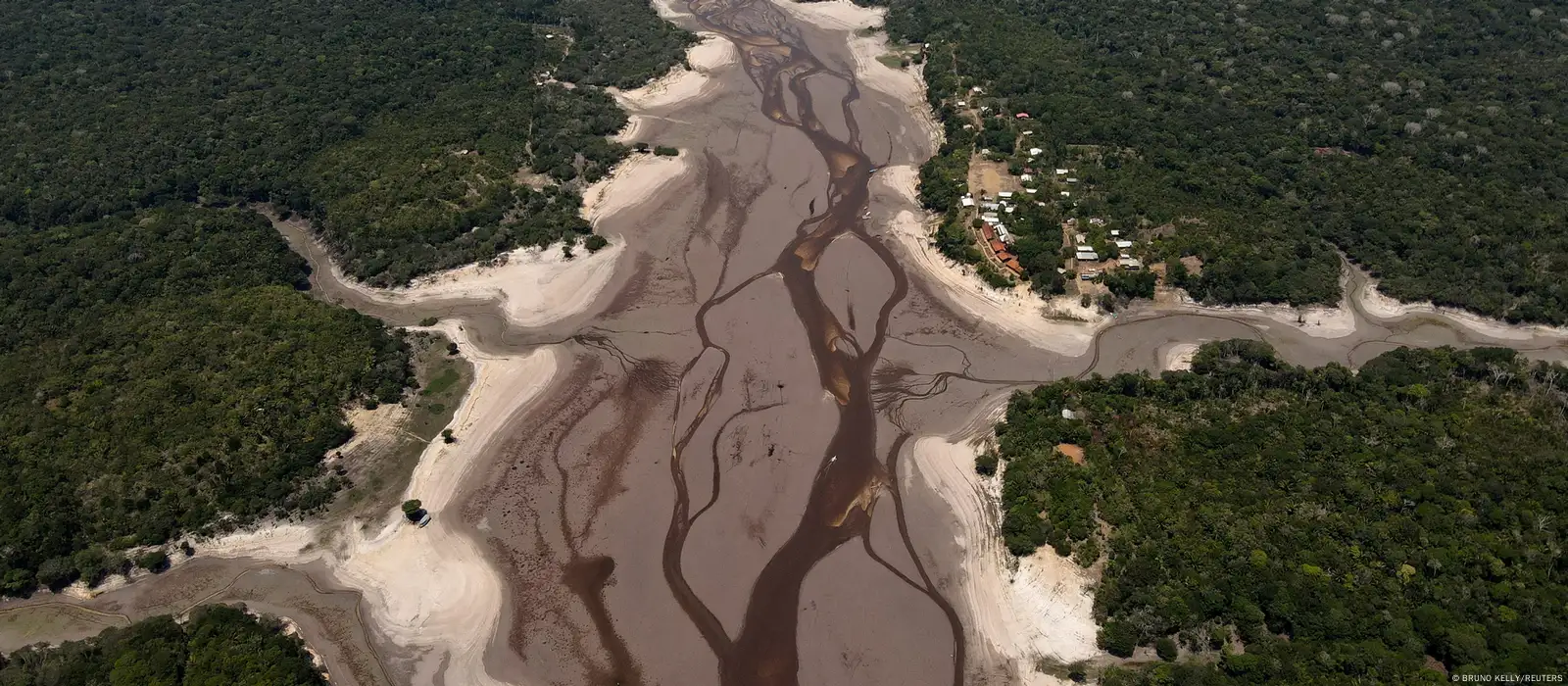 De enchentes a seca, Acre enfrenta 'era dos extremos' climáticos