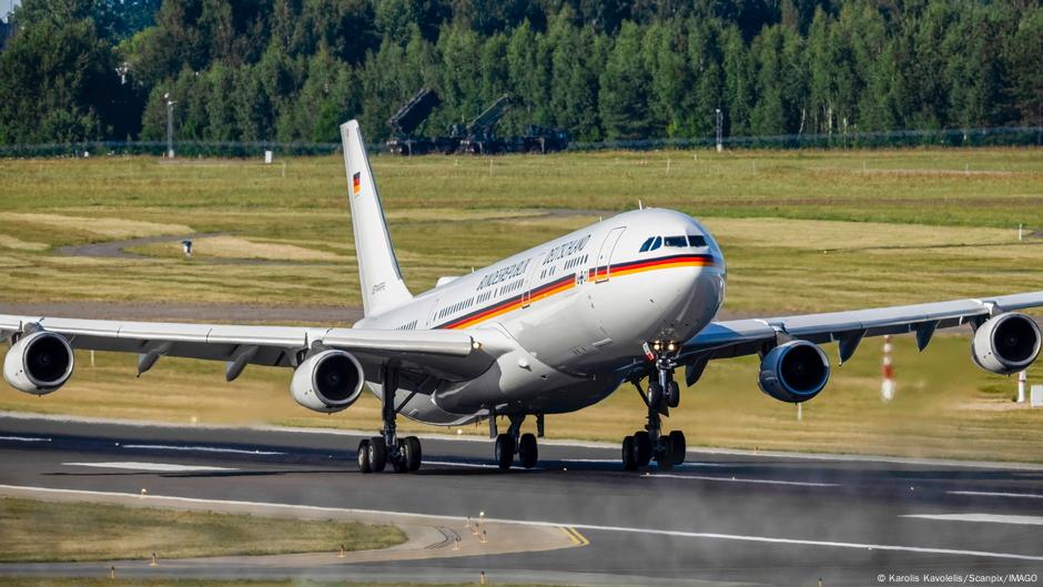 Lithuania: Vilnius Airport closed temporarily  DW  10/05/2025