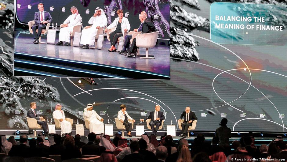 Will Hamas-Israel war derail Saudi Arabia's ambitious plans? – DW – 10/26/2023 - Vimarsana News