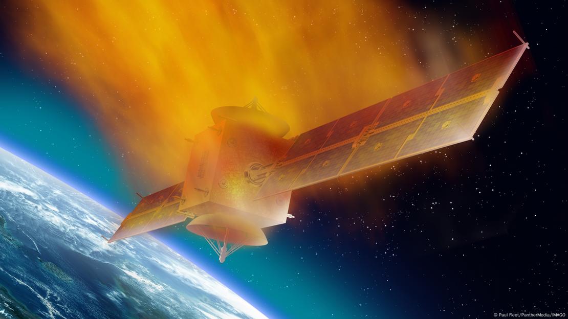 El ERS-2 se tornará incandescente y se verá como en esta ilustración luego de entrar a la atmósfera y antes de arder en millas de fragmentos. El ERS-2 se tornará incandescente y se verá como en esta ilustración luego de entrar a la atmósfera y antes de arder en millas de fragmentos.