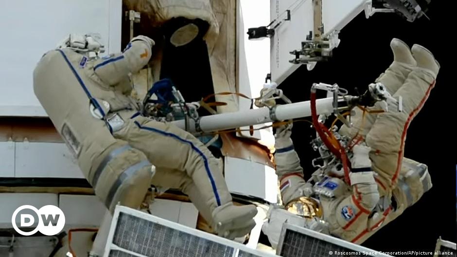 Rosyjski astronauta bije rekord w rozmieszczeniu w przestrzeni kosmicznej – DW – 04.02.2024