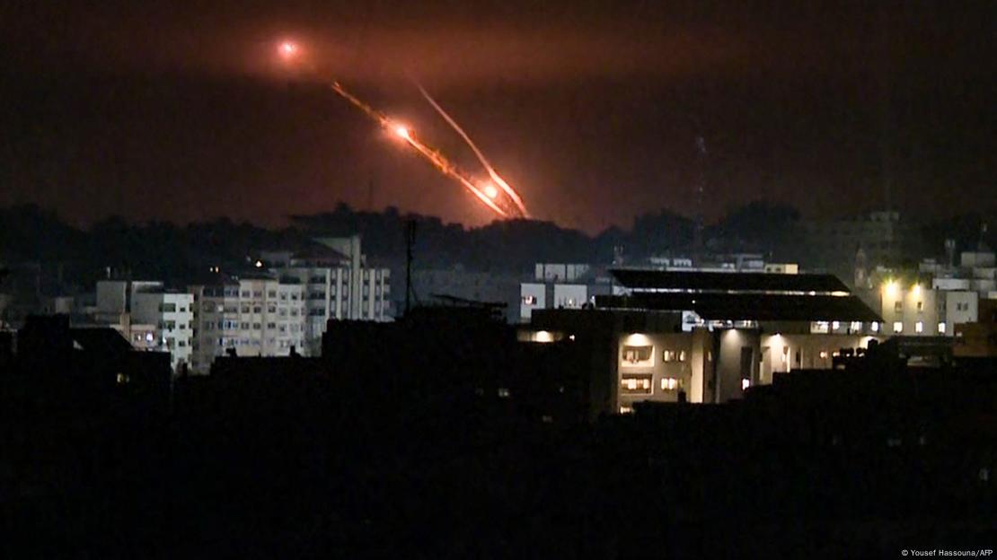 Von Gaza City aus werden in der Nacht Raketen auf Israel abgefeuert (Foto vom 27. Oktober)