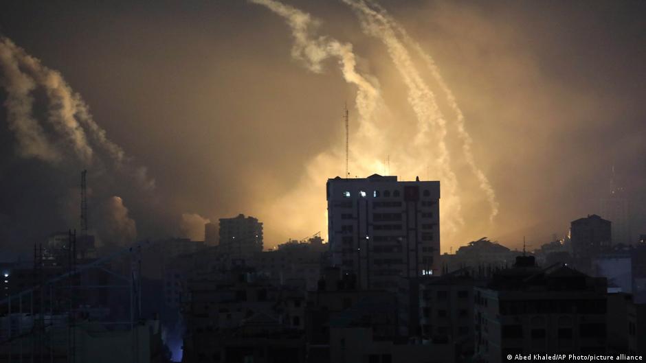 Nahost aktuell: Israel verstärkt Angriffe in Gaza