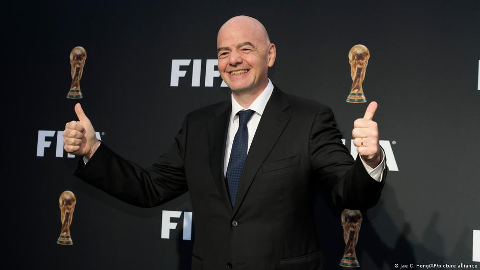 انتقادات نسائية واسعة لمنح رئيس ”الفيفا” الجنسية اللبنانية – DW – 2025/11/26