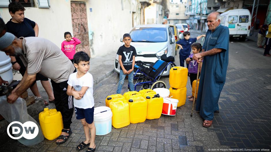 سازمان ملل: از امروز ۷۰ درصد مردم غزه آب سالم نخواهند داشت – DW – ۱۴۰۲/۸/۲۴