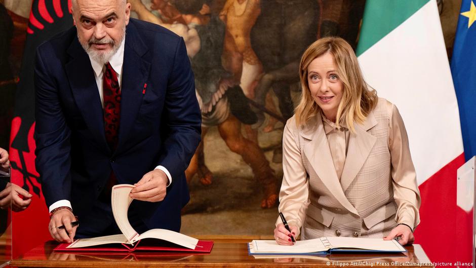 Italy to send migrants to reception centres in Albania – DW – 11/07/2023 - Vimarsana News