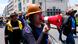 Los mineros gritan consignas durante la protesta en La Paz en la que exigían al gobierno abrir las áreas protegidas a la minería, entre otras demandas. Los mineros gritan consignas durante la protesta en La Paz en la que exigían al gobierno abrir las áreas protegidas a la minería, entre otras demandas.