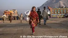 前途未卜：数十万阿富汗人被迫离开巴基斯坦