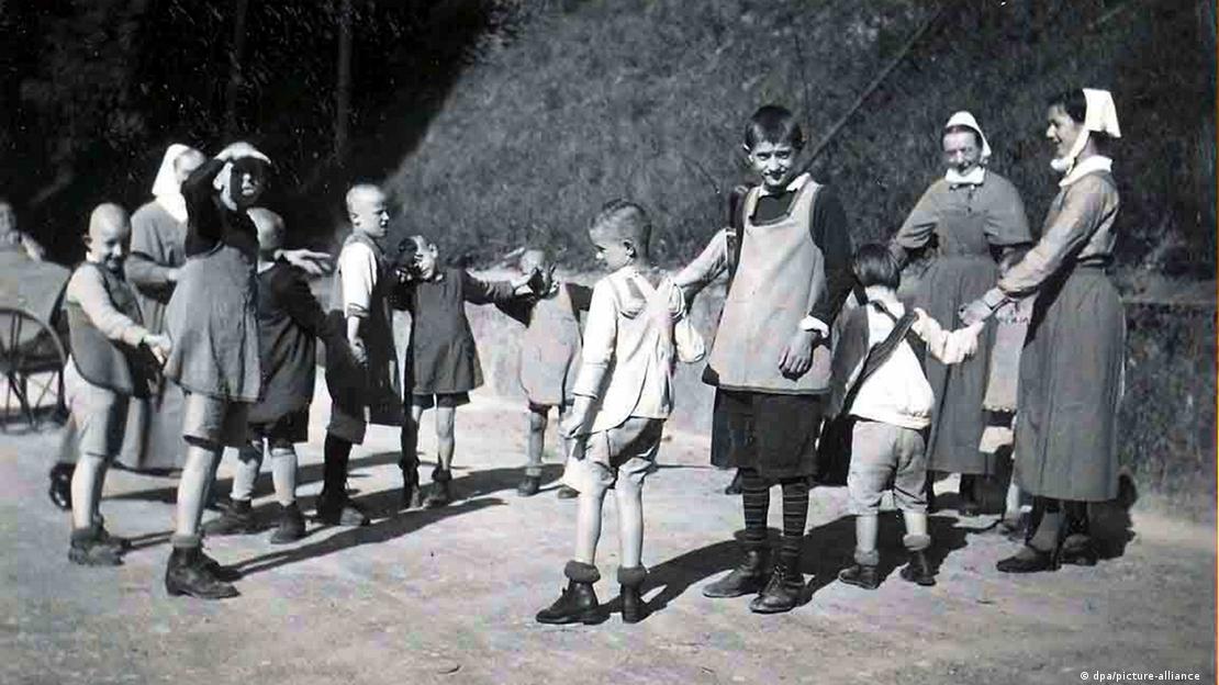 Παιδιά με αναπηρίες στη Γερμανία το 1930