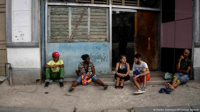 Cuba aposta em mudança de paradigma contra a crise econômica DW