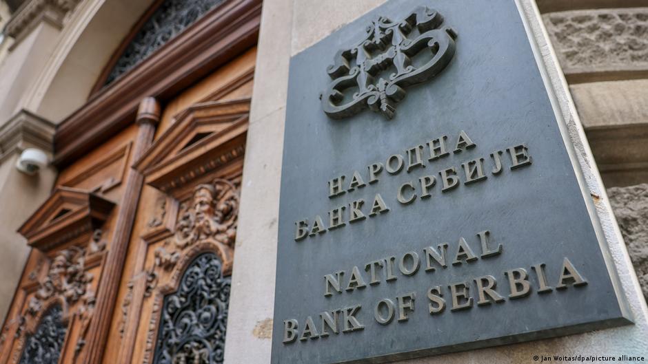 В Сербии отозвали лицензию у популярного среди россиян банка Alta - ранее он оказался в центре политического скандала