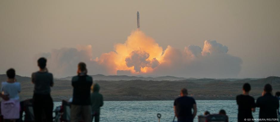 É em uma nave Starship que, futuramente, viajarão os astronautas da nova missão da Nasa à lua e a Marte