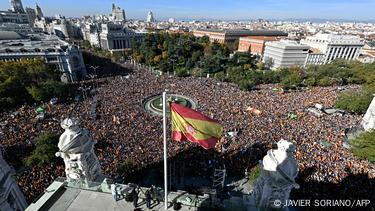 Χιλιάδες διαδηλώνουν στη Μαδρίτη κατά του νομοσχεδίου αμνηστίας