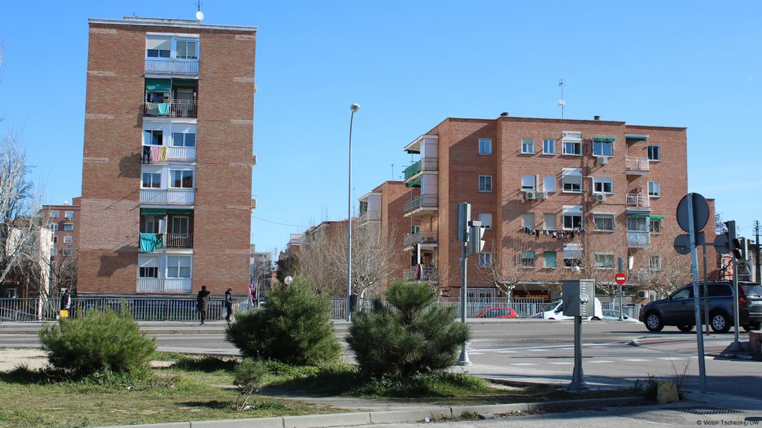 Edificios en un barrio en España.