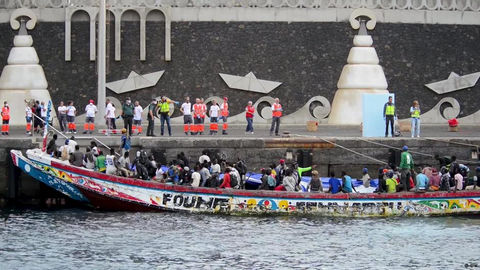 A Dangerous Crossing Refugees on the Canary Islands DW 11/24/2023
