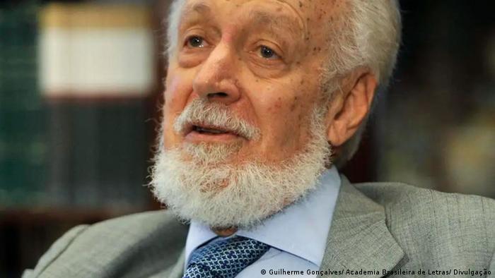 Um Silva do Brasil e das Áfricas Alberto da Costa e Silva ISTOÉ