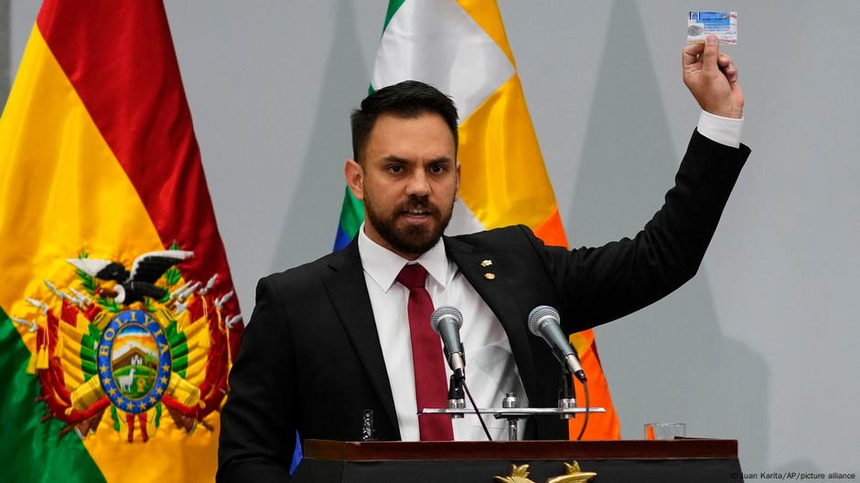 MAS elige como candidato al ministro de Gobernación – DW – 17/05/2025