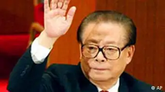 Jiang Zemin tritt ab