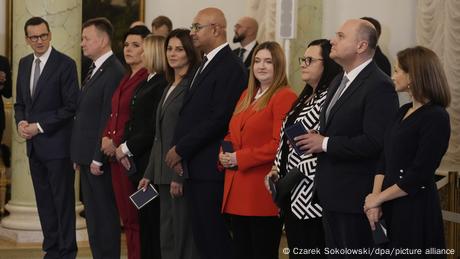 Με άμεση ημερομηνία λήξης η νέα πολωνική κυβέρνηση