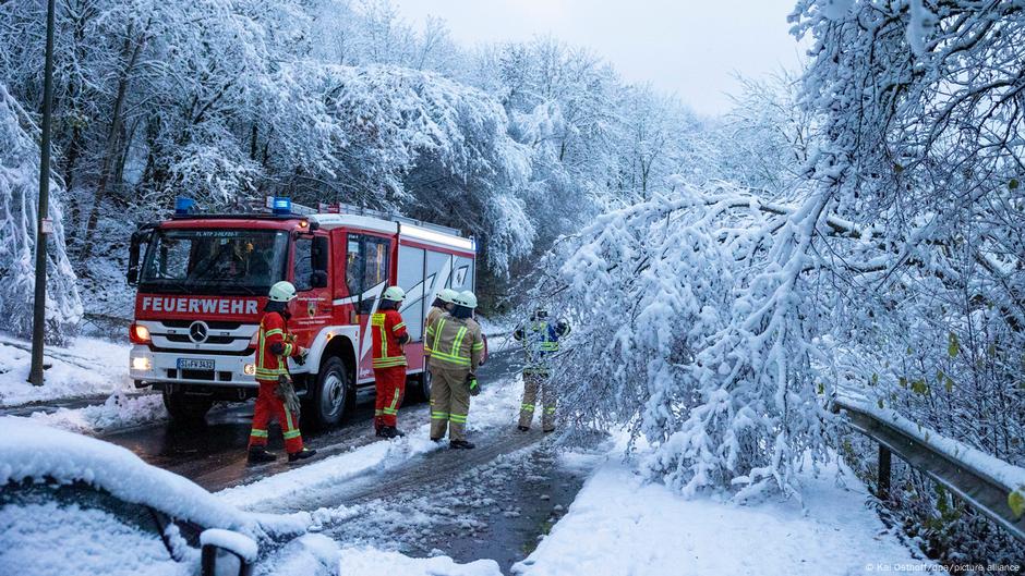 Vatrogasne službe non -stop u akciji, Severna Rajna Vestfalija na severozapadu Nemačke