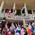 Foto de personas que celebran el fallo de la Corte Suprema de Justicia de Panamá contra FQM.