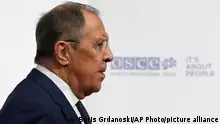 30.11.2023
Russia's Foreign Minister Sergey Lavrov arrives for the start of the OSCE (Organization for Security and Co-operation in Europe) Ministerial Council meeting, in Skopje, North Macedonia, on Thursday, Nov. 30, 2023. (AP Photo/Boris Grdanoski)