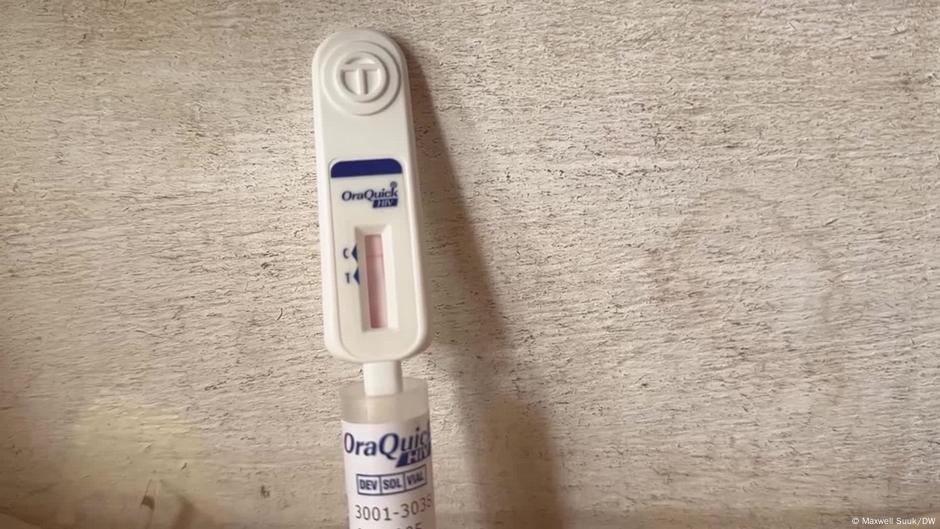 HIV selftest kits allow people to test in private DW 12/01/2023