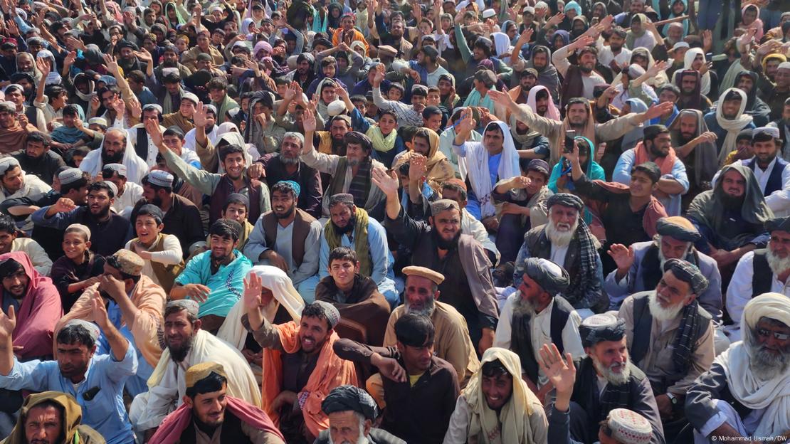 په چمن کې د زرګونو خلکو اعتراضیه پرلت په چمن کې د زرګونو خلکو اعتراضیه پرلت