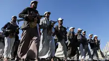 02/12/2023**Newly recruited fighters who joined a Houthi military force intended to be sent to fight in support of the Palestinians in the Gaza Strip, march during a parade in Sanaa, Yemen December 2, 2023. REUTERS/Khaled Abdullah